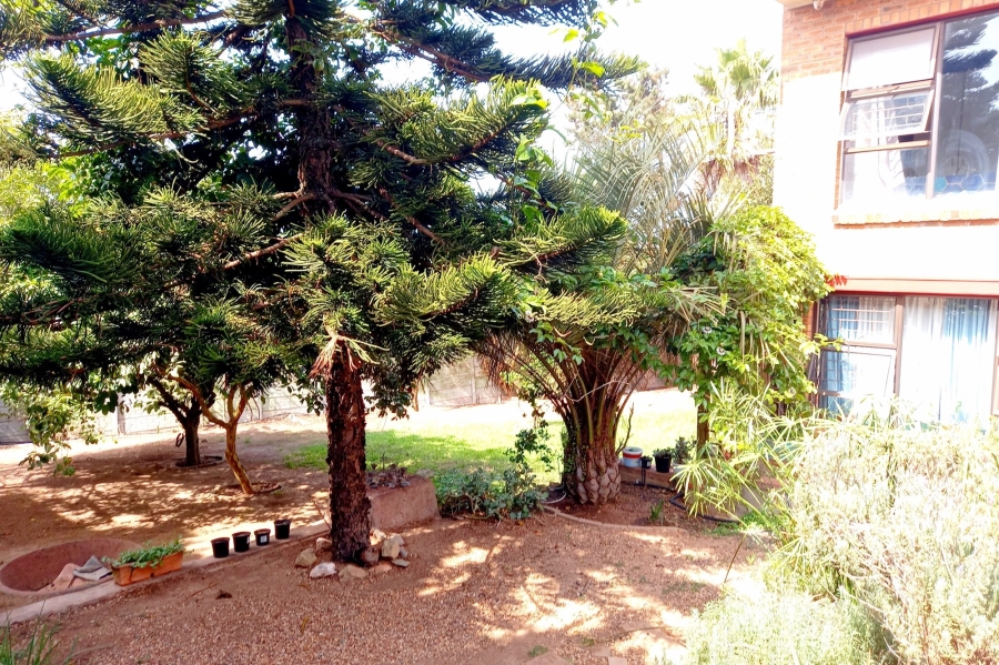 5 Bedroom Property for Sale in Vredenburg Western Cape